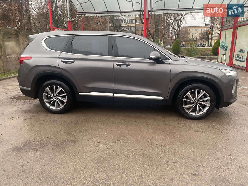 Внедорожник / Кроссовер Hyundai Santa FE 2019 в Конотопе