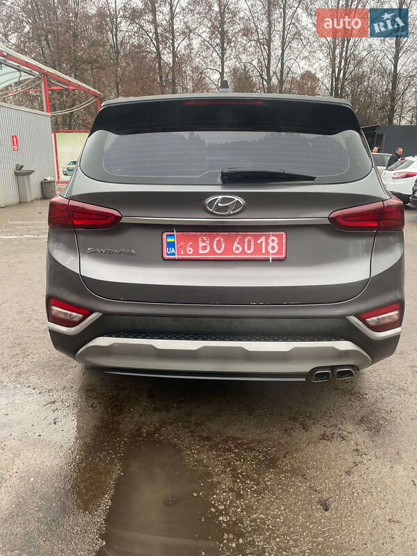Внедорожник / Кроссовер Hyundai Santa FE 2019 в Конотопе