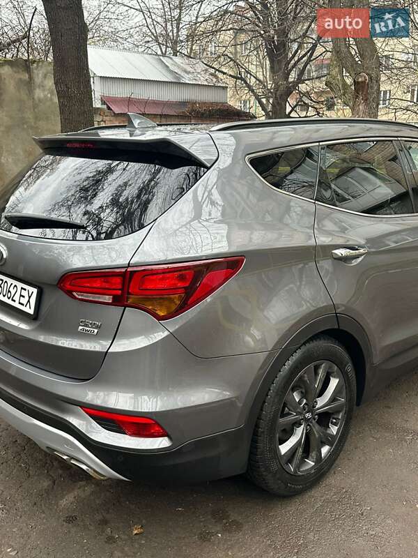 Внедорожник / Кроссовер Hyundai Santa FE 2015 в Черновцах