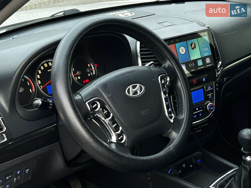 Внедорожник / Кроссовер Hyundai Santa FE 2008 в Николаеве