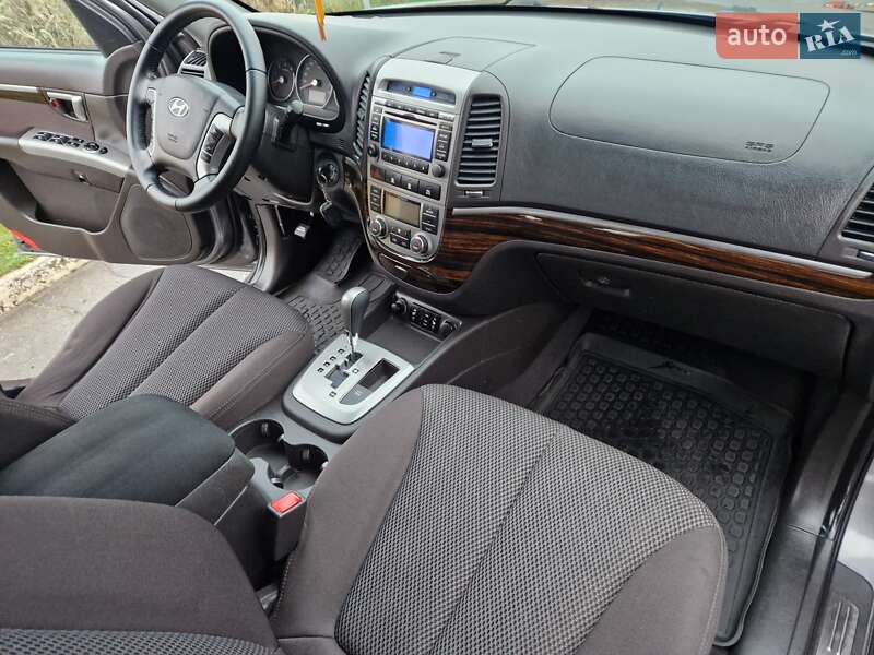 Внедорожник / Кроссовер Hyundai Santa FE 2011 в Харькове