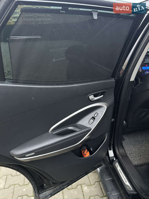 Внедорожник / Кроссовер Hyundai Santa FE 2015 в Киеве