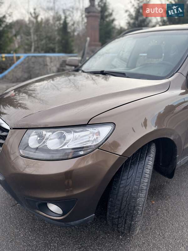 Позашляховик / Кросовер Hyundai Santa FE 2011 в Нових Санжарах