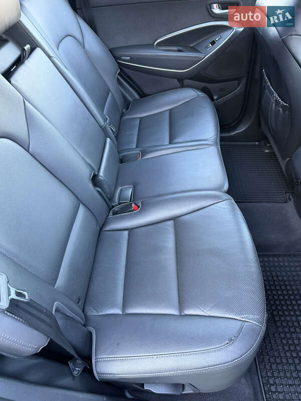 Внедорожник / Кроссовер Hyundai Santa FE 2012 в Ивано-Франковске