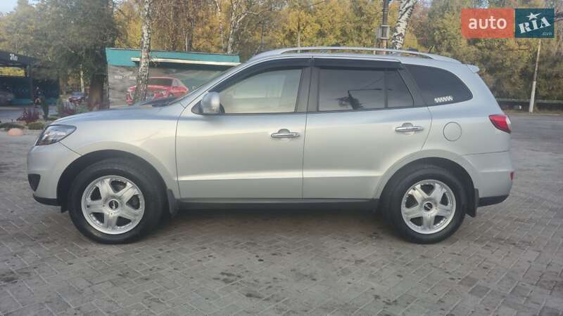 Внедорожник / Кроссовер Hyundai Santa FE 2010 в Запорожье