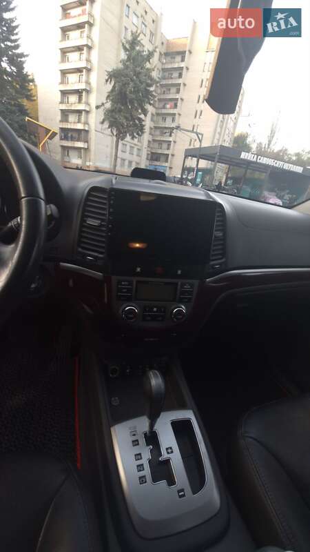 Внедорожник / Кроссовер Hyundai Santa FE 2010 в Запорожье