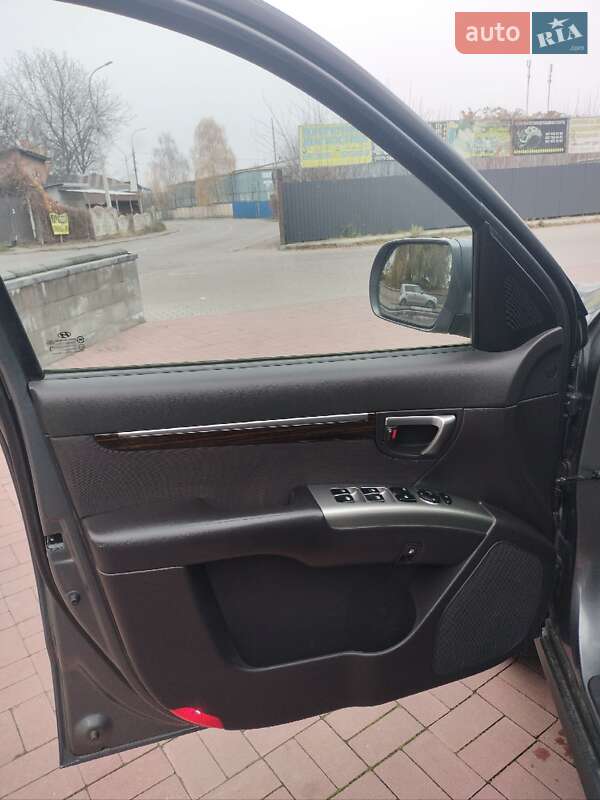 Внедорожник / Кроссовер Hyundai Santa FE 2010 в Ровно фото 9 Внедорожник / Кроссовер Hyundai Santa FE 2010 в Ровно
