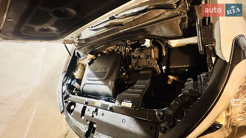 Внедорожник / Кроссовер Hyundai Santa FE 2013 в Каменке