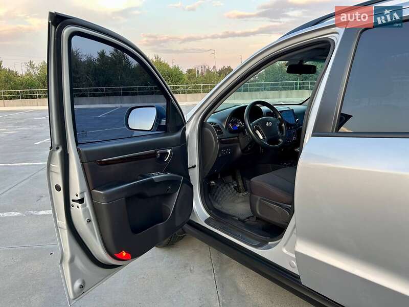 Внедорожник / Кроссовер Hyundai Santa FE 2012 в Киеве фото 34 Внедорожник / Кроссовер Hyundai Santa FE 2012 в Киеве