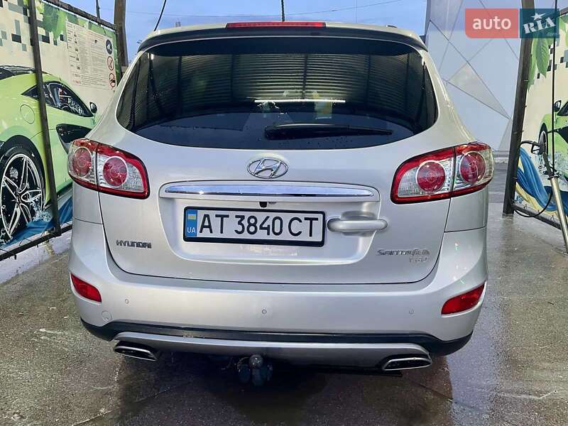 Внедорожник / Кроссовер Hyundai Santa FE 2011 в Ивано-Франковске