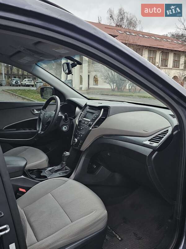 Внедорожник / Кроссовер Hyundai Santa FE 2015 в Киеве