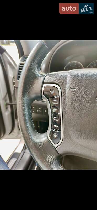 Внедорожник / Кроссовер Hyundai Santa FE 2011 в Ивано-Франковске