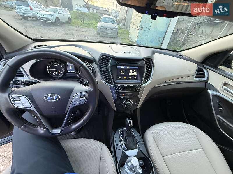 Внедорожник / Кроссовер Hyundai Santa FE 2016 в Одессе