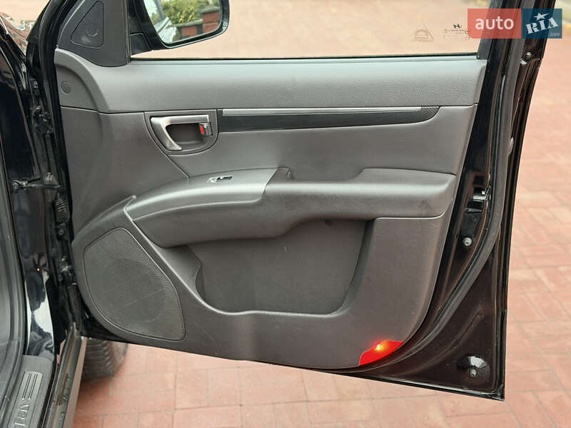 Внедорожник / Кроссовер Hyundai Santa FE 2010 в Ровно