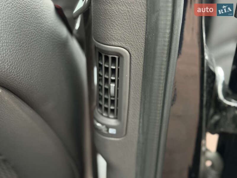 Внедорожник / Кроссовер Hyundai Santa FE 2010 в Ровно