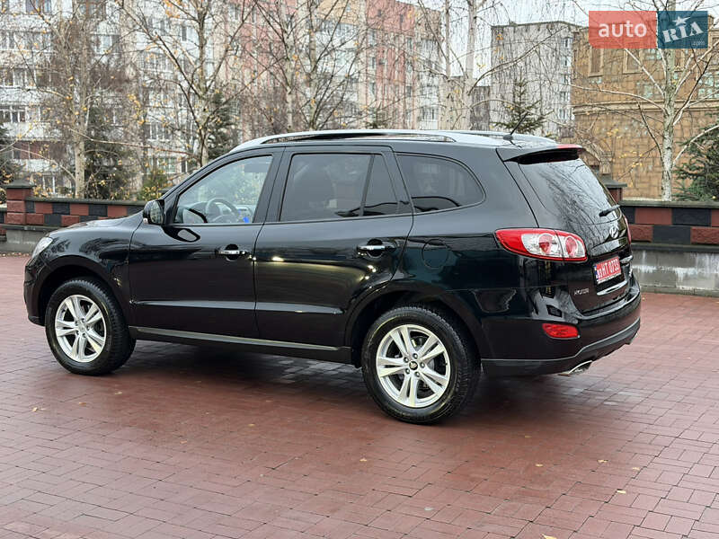 Внедорожник / Кроссовер Hyundai Santa FE 2010 в Ровно