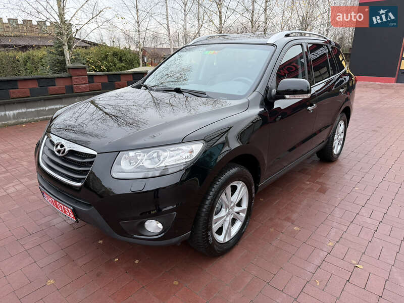Внедорожник / Кроссовер Hyundai Santa FE 2010 в Ровно