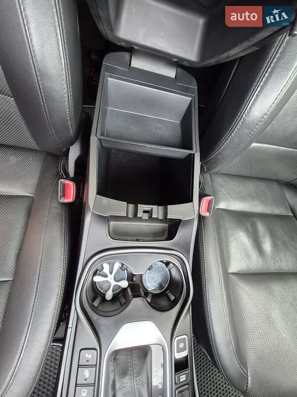 Позашляховик / Кросовер Hyundai Santa FE 2016 в Чернівцях фото 26 Позашляховик / Кросовер Hyundai Santa FE 2016 в Чернівцях