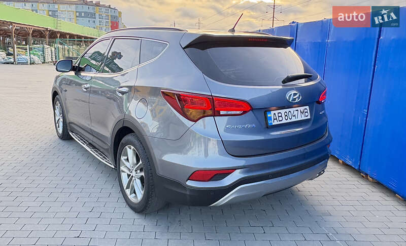 Внедорожник / Кроссовер Hyundai Santa FE 2016 в Виннице
