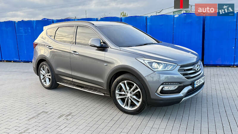 Внедорожник / Кроссовер Hyundai Santa FE 2016 в Виннице