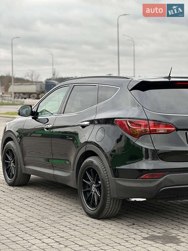 Внедорожник / Кроссовер Hyundai Santa FE 2014 в Радивилове