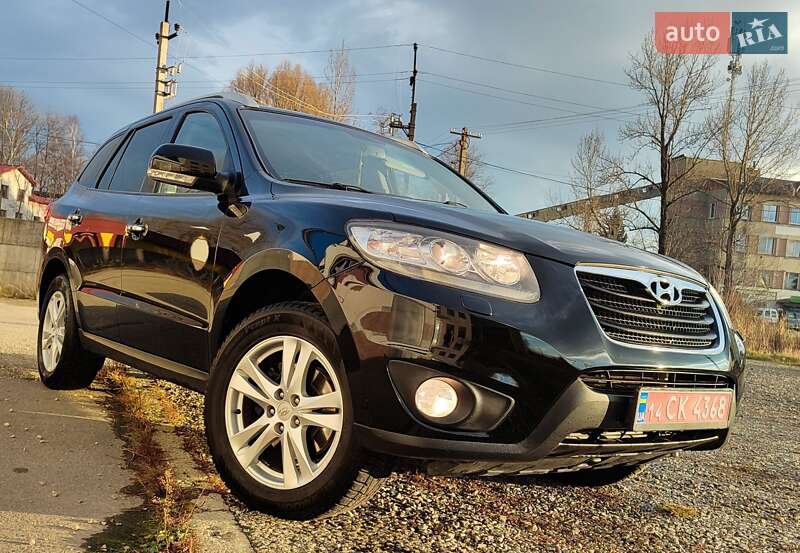 Внедорожник / Кроссовер Hyundai Santa FE 2010 в Ивано-Франковске