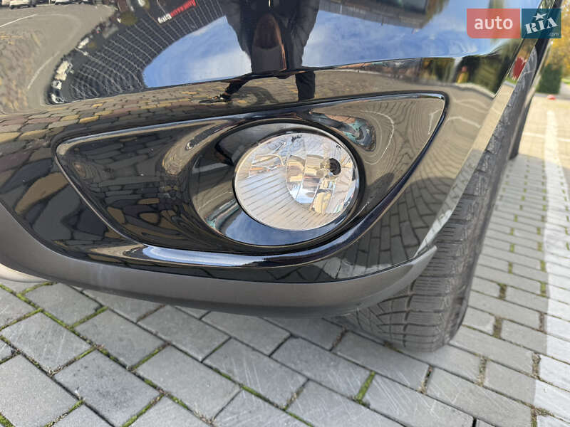 Позашляховик / Кросовер Hyundai Santa FE 2012 в Луцьку