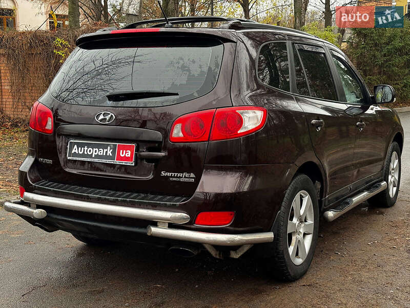 Внедорожник / Кроссовер Hyundai Santa FE 2009 в Киеве