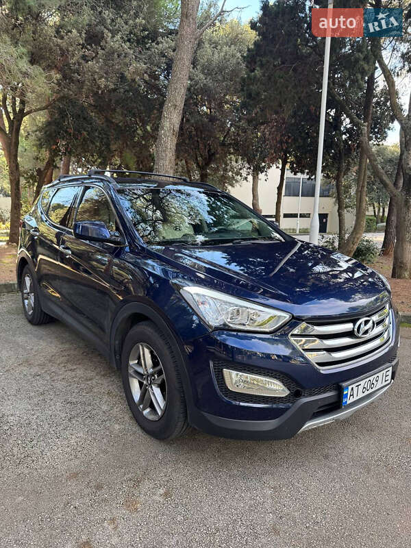 Позашляховик / Кросовер Hyundai Santa FE 2016 в Києві