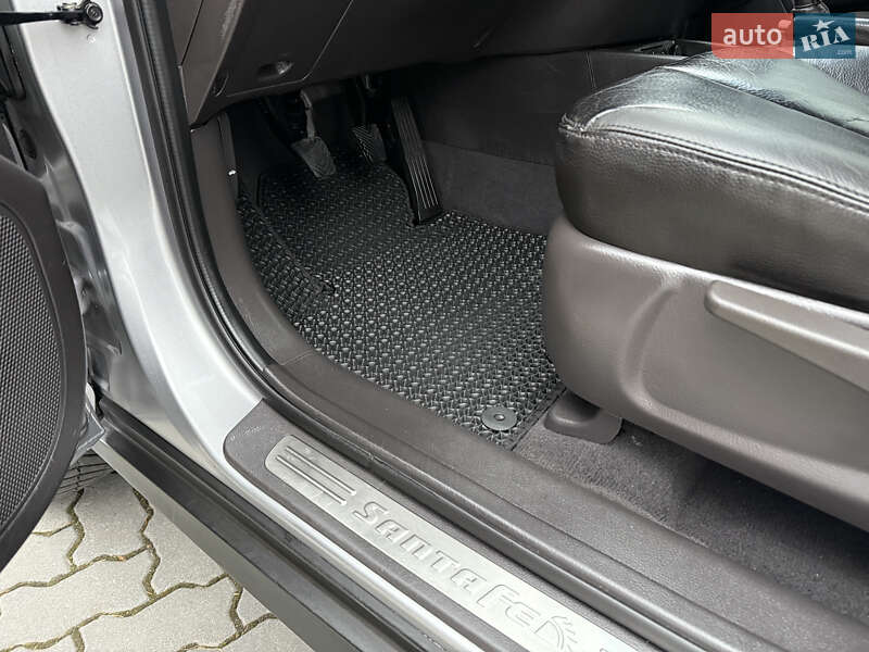 Внедорожник / Кроссовер Hyundai Santa FE 2011 в Коломые