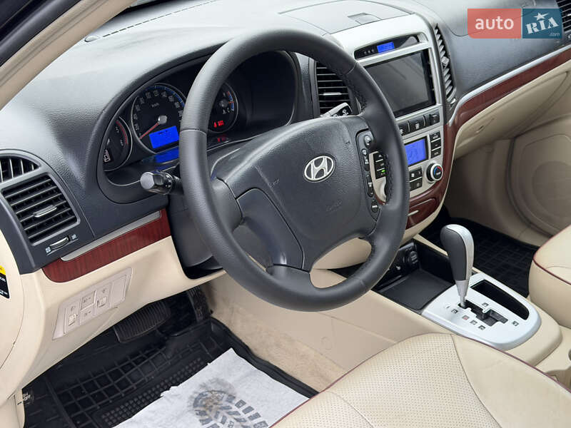 Внедорожник / Кроссовер Hyundai Santa FE 2006 в Виннице