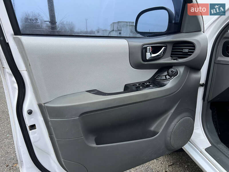 Внедорожник / Кроссовер Hyundai Santa FE 2006 в Жмеринке фото 16 Внедорожник / Кроссовер Hyundai Santa FE 2006 в Жмеринке