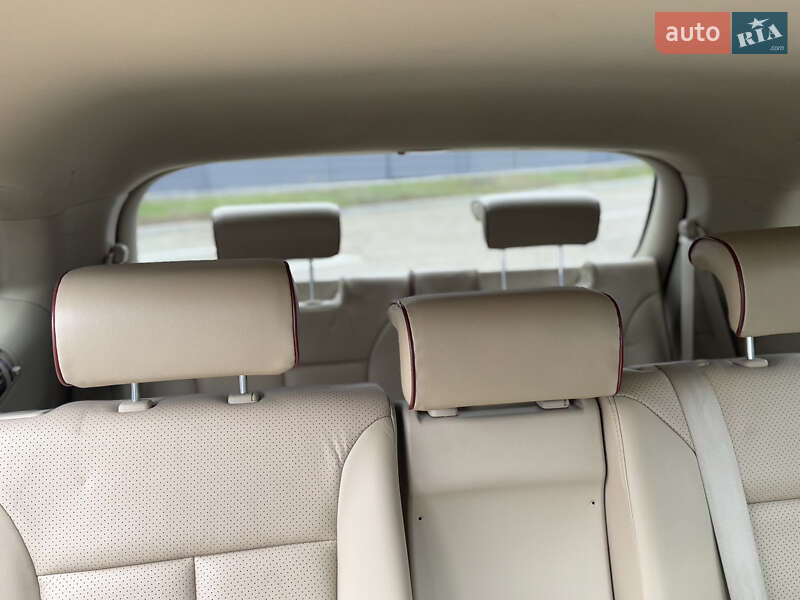 Внедорожник / Кроссовер Hyundai Santa FE 2009 в Ивано-Франковске