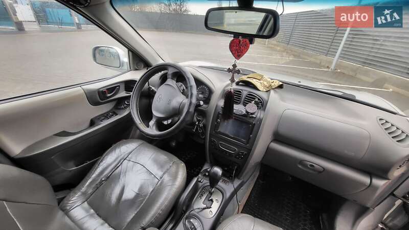 Позашляховик / Кросовер Hyundai Santa FE 2001 в Миколаєві фото 11 Позашляховик / Кросовер Hyundai Santa FE 2001 в Миколаєві