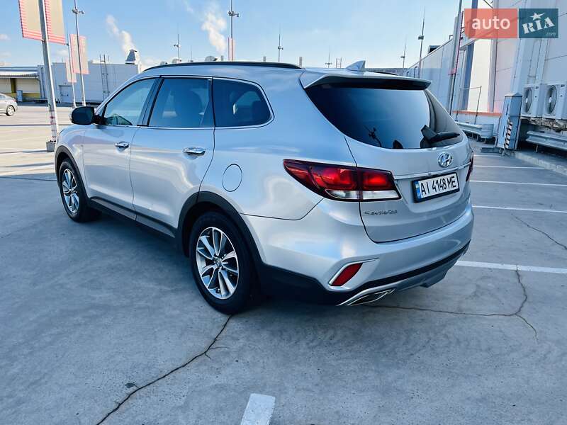 Внедорожник / Кроссовер Hyundai Santa FE 2016 в Киеве