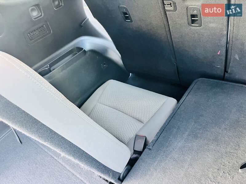 Внедорожник / Кроссовер Hyundai Santa FE 2016 в Киеве