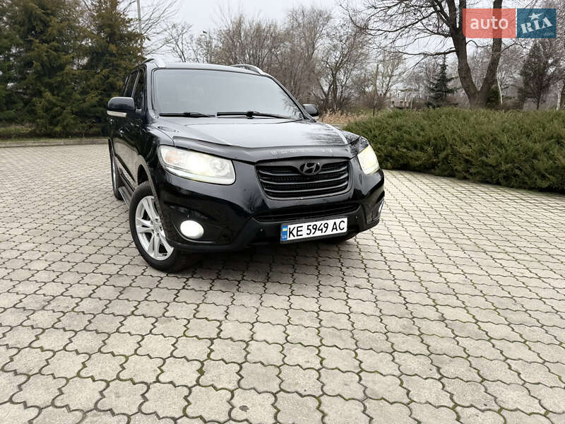 Позашляховик / Кросовер Hyundai Santa FE 2011 в Павлограді