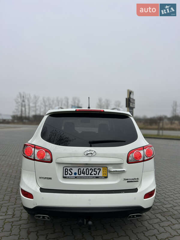 Внедорожник / Кроссовер Hyundai Santa FE 2011 в Коломые
