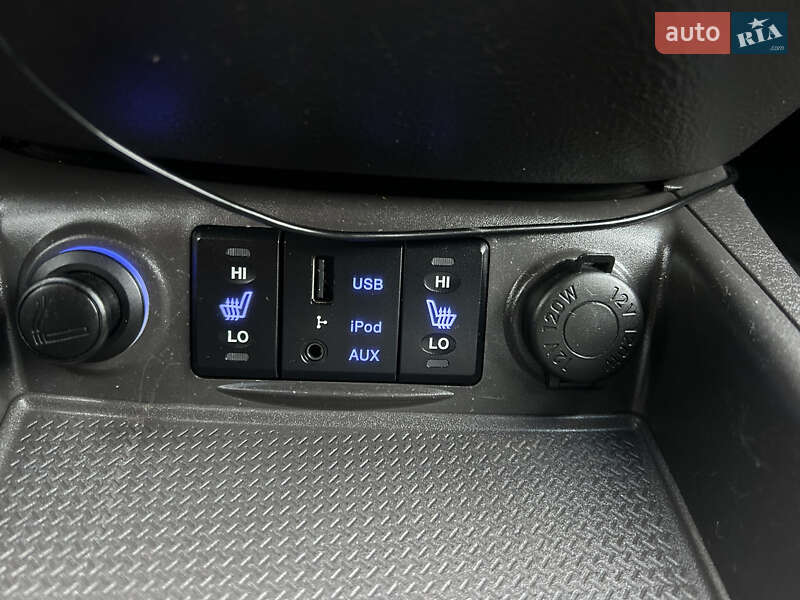 Внедорожник / Кроссовер Hyundai Santa FE 2011 в Коломые