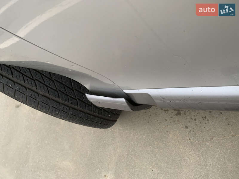 Внедорожник / Кроссовер Hyundai Santa FE 2003 в Киеве