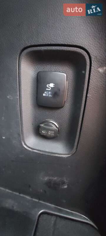 Внедорожник / Кроссовер Hyundai Santa FE 2017 в Киеве фото 14 Внедорожник / Кроссовер Hyundai Santa FE 2017 в Киеве