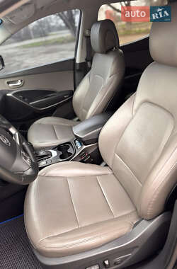 Внедорожник / Кроссовер Hyundai Santa FE 2012 в Каменском