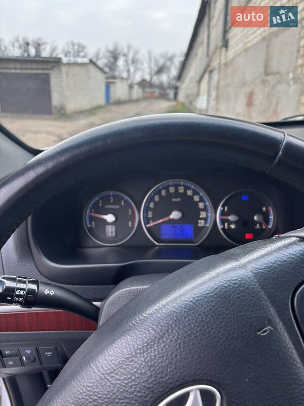 Внедорожник / Кроссовер Hyundai Santa FE 2008 в Харькове фото 11 Внедорожник / Кроссовер Hyundai Santa FE 2008 в Харькове