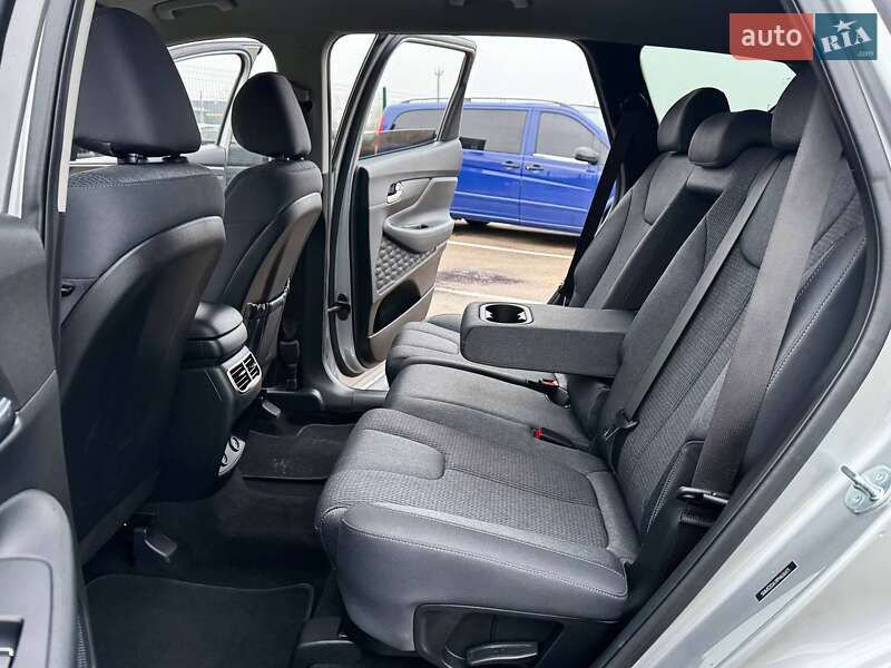 Внедорожник / Кроссовер Hyundai Santa FE 2023 в Киеве