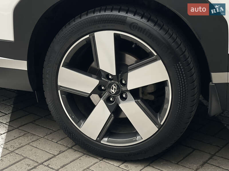 Внедорожник / Кроссовер Hyundai Santa FE 2024 в Киеве