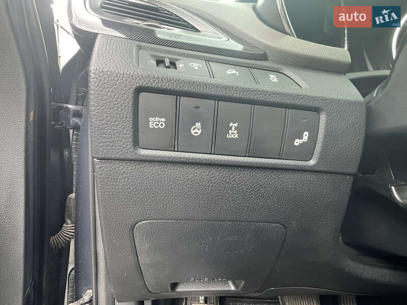 Позашляховик / Кросовер Hyundai Santa FE 2015 в Броварах фото 7 Позашляховик / Кросовер Hyundai Santa FE 2015 в Броварах