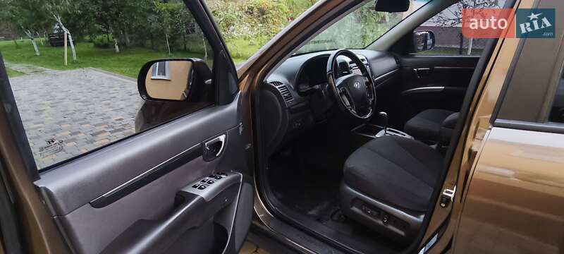 Внедорожник / Кроссовер Hyundai Santa FE 2010 в Дрогобыче фото 16 Внедорожник / Кроссовер Hyundai Santa FE 2010 в Дрогобыче