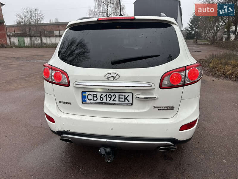 Внедорожник / Кроссовер Hyundai Santa FE 2011 в Чернигове