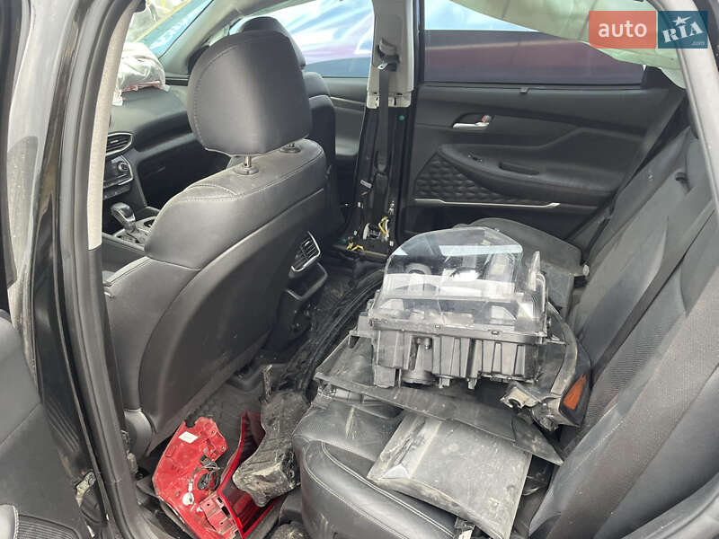 Внедорожник / Кроссовер Hyundai Santa FE 2019 в Львове