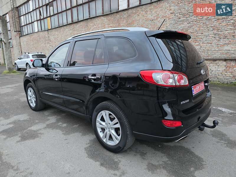 Внедорожник / Кроссовер Hyundai Santa FE 2011 в Луцке